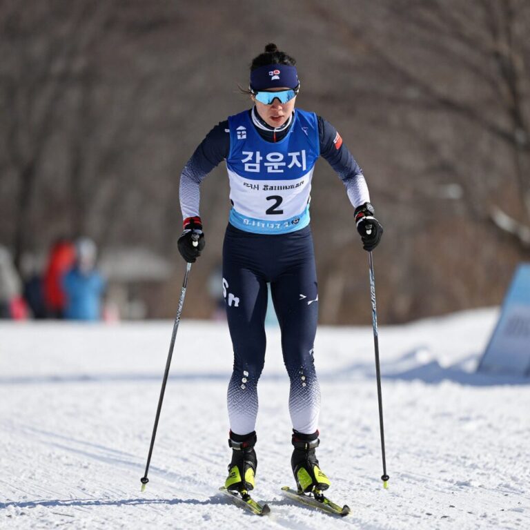 김윤지 선수 크로스컨트리 20km 금메달 결승선 통과 순간