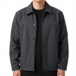 리바이스 청자켓 선택과 스타일링 완벽 정리 리바이스 청자켓을 여밈과 오픈 스타일링으로 연출한 모습 비교