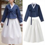 와인 컬러 가디건과 화이트 캉캉 스커트를 매치한 봄 데일리 코디