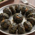 달궈진 팬에 노릇노릇하게 구워지는 두릅부침개