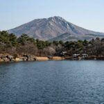 오누마 국정공원의 호수와 고마가타케산의 잔잔한 풍경