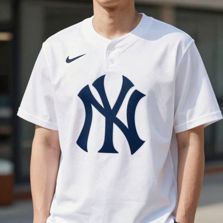 MLB 화이트 반팔 티셔츠 빅로고 모델