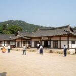 웰컴 투 수근스쿨 촬영지 의성 오토산 고택 한옥 전경